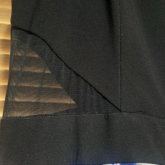 XSCAPE Floral Dress with Pockets! Size 14 - Picture 3 of 4